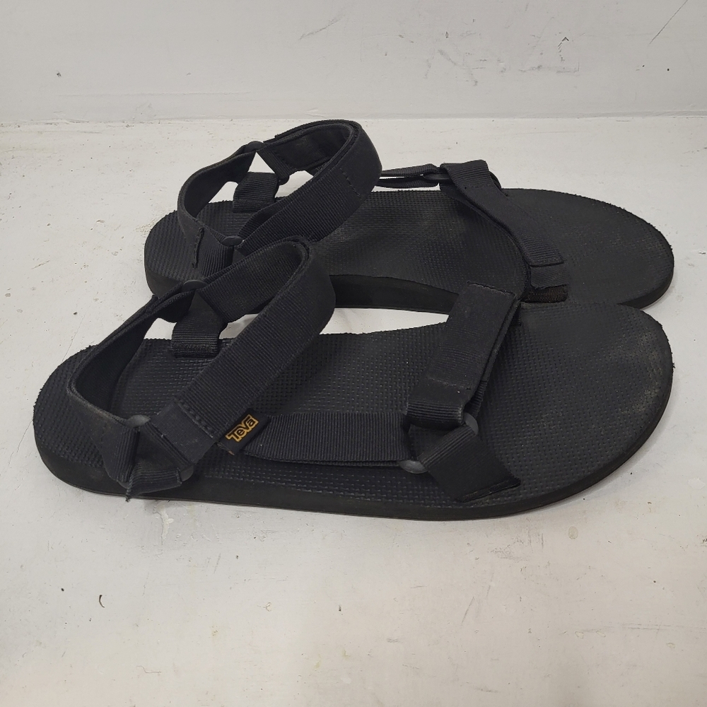 Teva ORIGINAL UNIVERSAL Women's Black Snap Closure Strappy Sandals Size 11